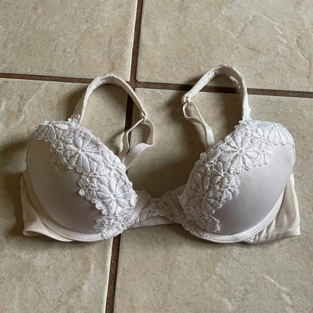 VS WHITE FLOWERS PADDED DEMI BRA